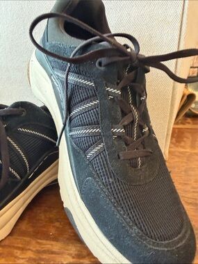Women’s Black Athletic Sneakers by Dansko Comfort Walking Shoes Size 41